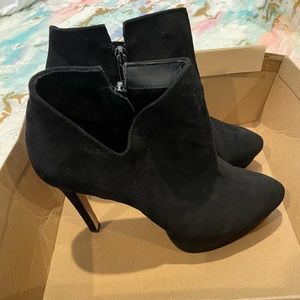 Jessica Simpson Raxen black booties size 9M NWB